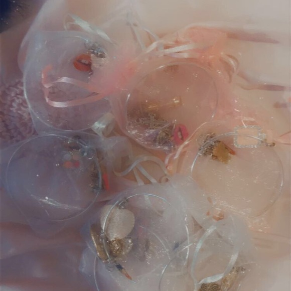 Bangle bracelets 🌸💍💍 - Picture 2 of 3